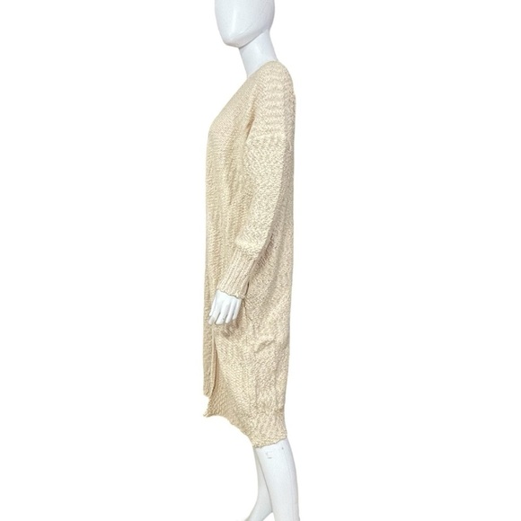 Blushing Heart Beige Long Sleeve Cardigan
New - Picture 6 of 8